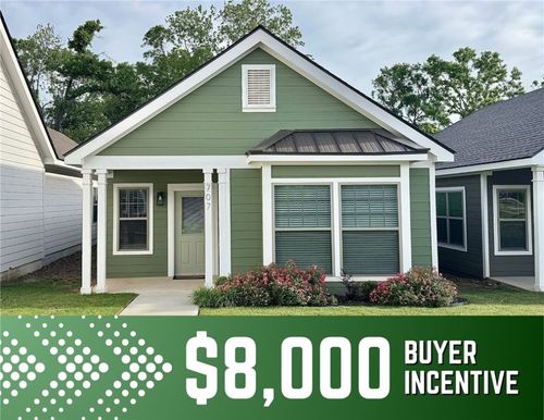 707 Ne Heights Ln, Bentonville, AR, 72712-3097 | Card Image