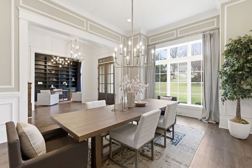 2803 Hemingway Dr, Nashville, TN, 37215-4015 | Card Image