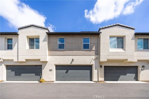 17 Aria St, South El Monte, CA, 91733-1639 | Card Image