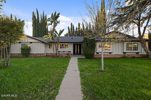 10557 Reseda Blvd, Porter Ranch, CA, 91326-3128 | Card Image
