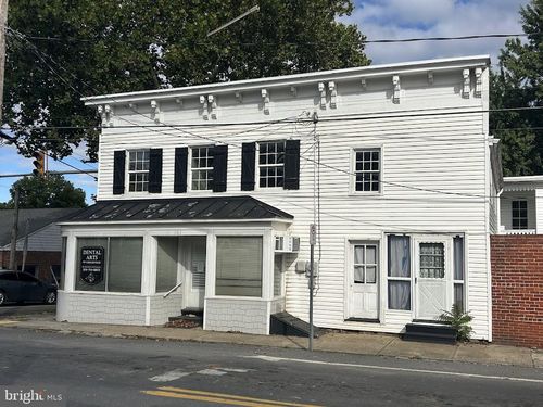 100 W Main St, HEDGESVILLE, WV, 25427-4902 | Card Image
