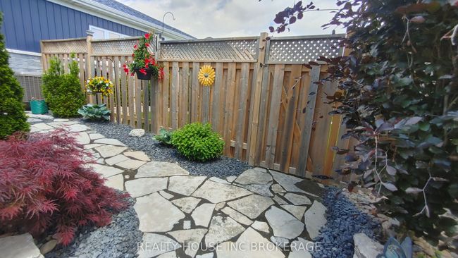 74 Lanz Blvd, House attached with 3 bedrooms, 3 bathrooms and 4 parking in Blenheim ON | Image 10