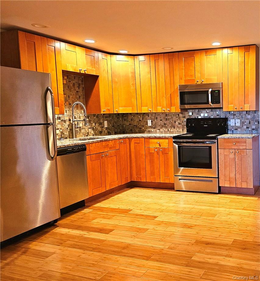 Residential Lease in Fallsburg 3