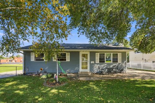 1925 N Elsie Ave, Davenport, IA, 52804-2801 | Card Image