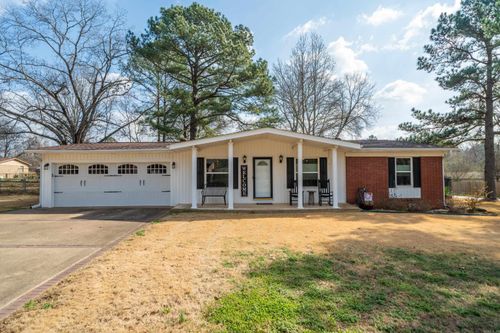 830 Bellaire Dr, Hot Springs, AR, 71901-7223 | Card Image