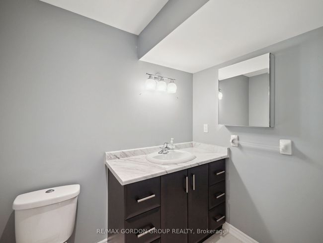 62 Macedonia Crt, House other with 4 bedrooms, 4 bathrooms and 2 parking in Newmarket ON | Image 31