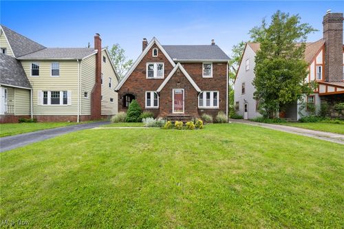 3497 Raymont Blvd, University Heights, OH, 44118-2660 | Card Image