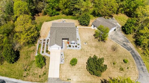 100 Riverwood Dr, Buchanan, TN, 38222-4073 | Card Image