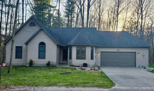 8749 Timberlane Dr, Stanwood, MI, 49346-9677 | Card Image