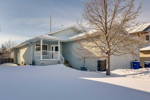 9 Assinger Ave, Red Deer, AB, T4R3L1 | Card Image