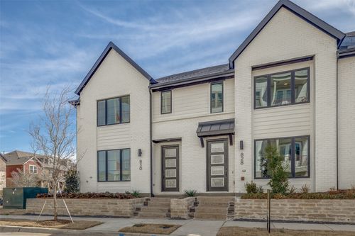 830 Trace Hawk Ln, Arlington, TX, 76005-3200 | Card Image