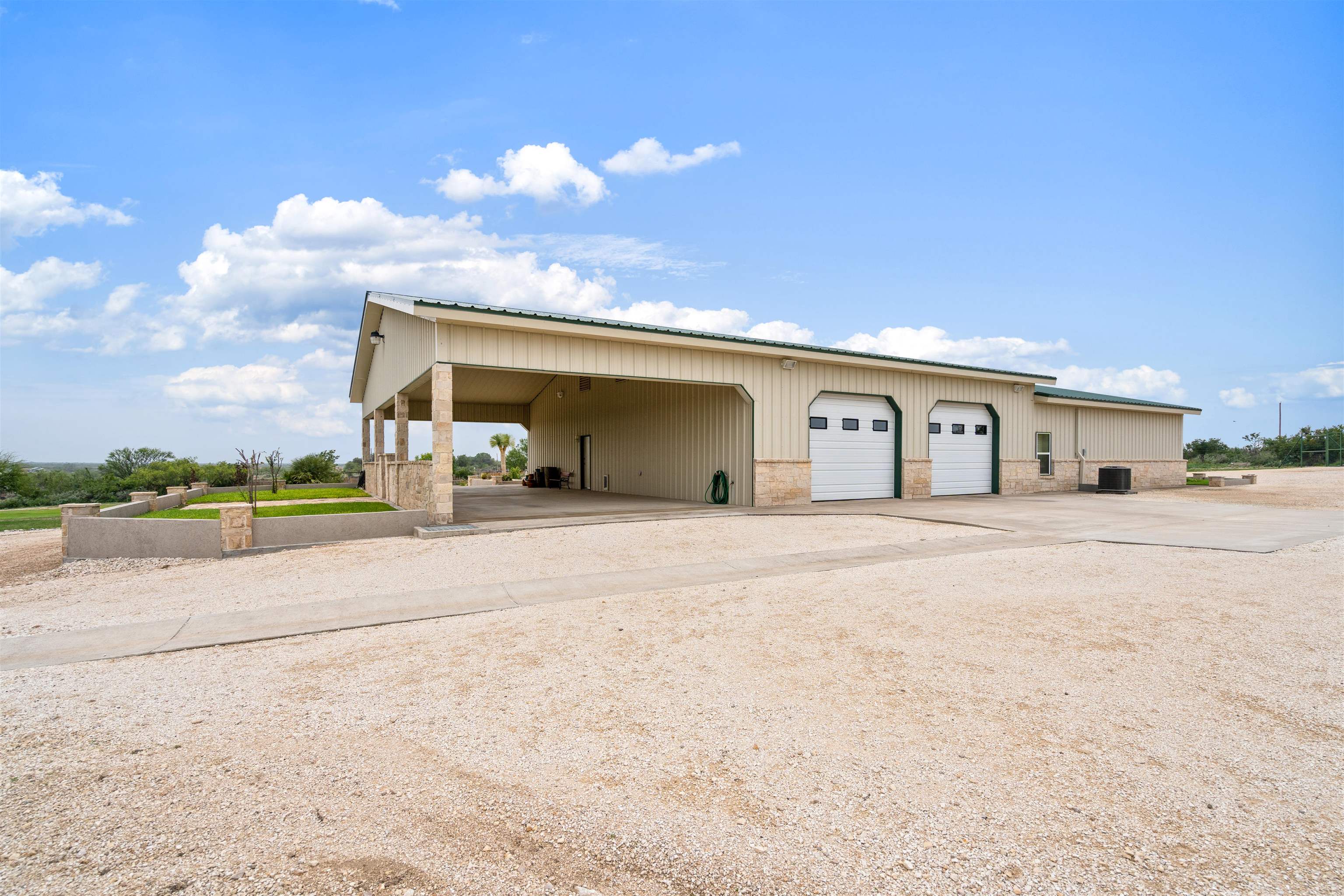 Residential in Del Rio 4