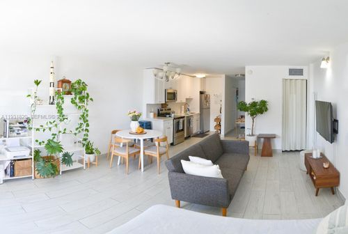 apt-504-1470 Ne 125th Ter, North Miami, FL, 33161-5259 | Card Image