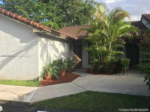 80-15205 Sw 48th Ter, Miami, FL, 33185-4519 | Card Image