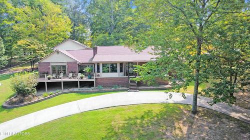 1517 Deerfield Way, La Follette, TN, 37766-6622 | Card Image