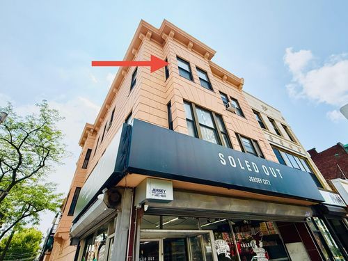 3r-366 Central Ave, Jersey City, NJ, 07307-2941 | Card Image