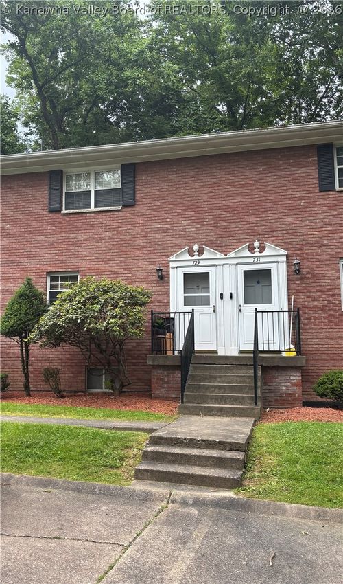 729-729 Castlegate Rd, Charleston, WV, 25303-2805 | Card Image