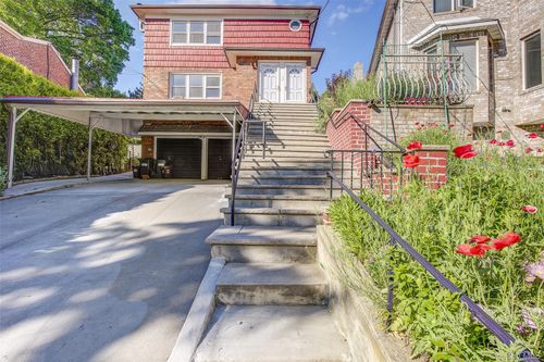 2-71 Douglaston Pkwy, Little Neck, NY, 11362-1936 | Card Image