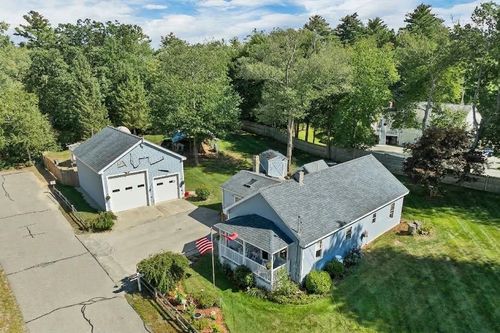 4 Wells Rd, Salem, NH, 03079-1836 | Card Image