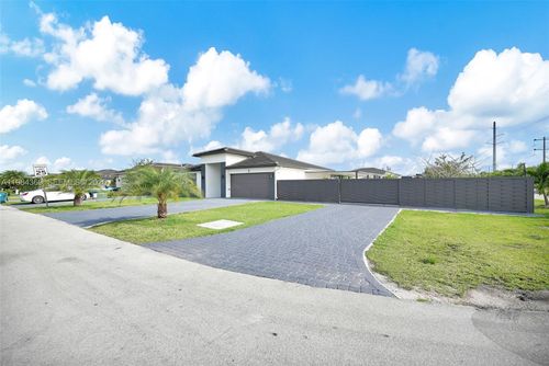 13334 Sw 227th St, Miami, FL, 33170-4337 | Card Image