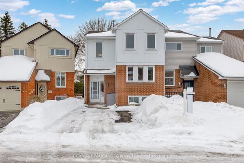 7 Fallow Crt, Ottawa, ON, K1T1W8 | Card Image