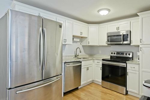 apt-2-165 Chestnut St, Foxboro, MA, 02035-1541 | Card Image