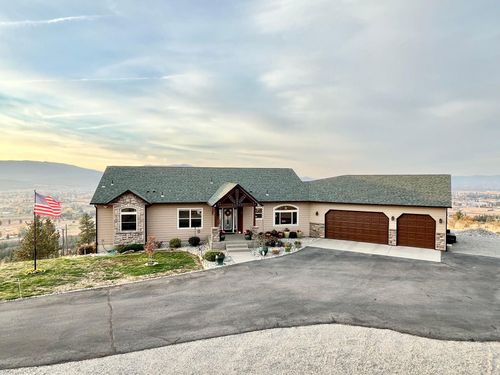 7009 N Lynden Rd, Otis Orchards, WA, 99027-9216 | Card Image