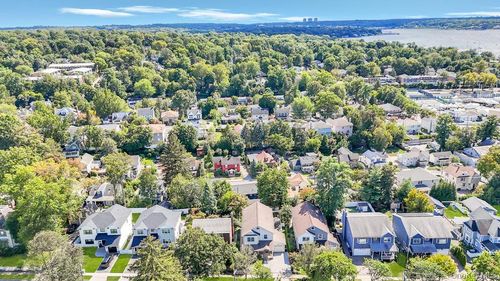 20 Prospect Ave, Port Washington, NY, 11050-3113 | Card Image