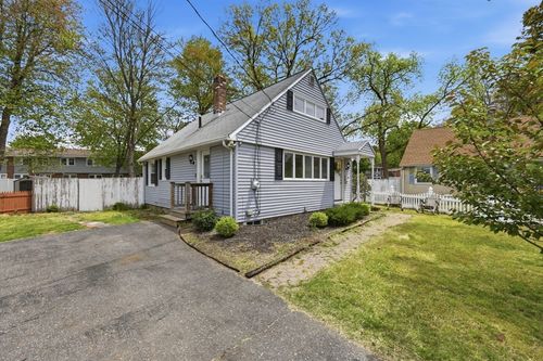 49 Canterbury Rd, Springfield, MA, 01118-2357 | Card Image