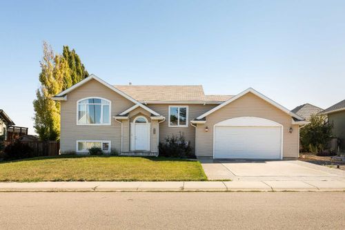 801 Centennial Avenue, Nobleford, AB, T0K1S0 | Card Image