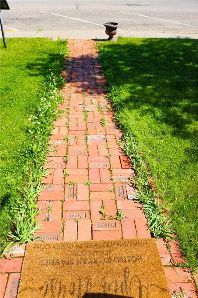 Follow the bricks to home, 202 3rd St | Image 4