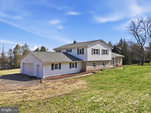 3728 Kings Rd, PENNSBURG, PA, 18073-1961 | Card Image