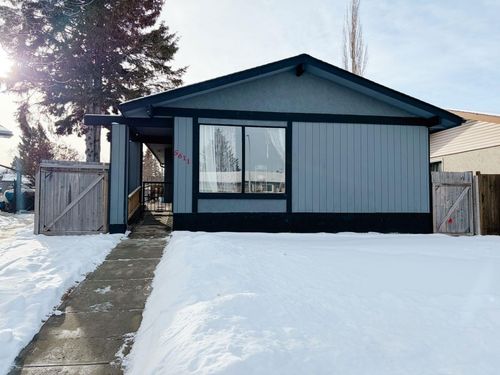 5611 55 Ave, Rocky Mountain House, AB, T4T1H6 | Card Image