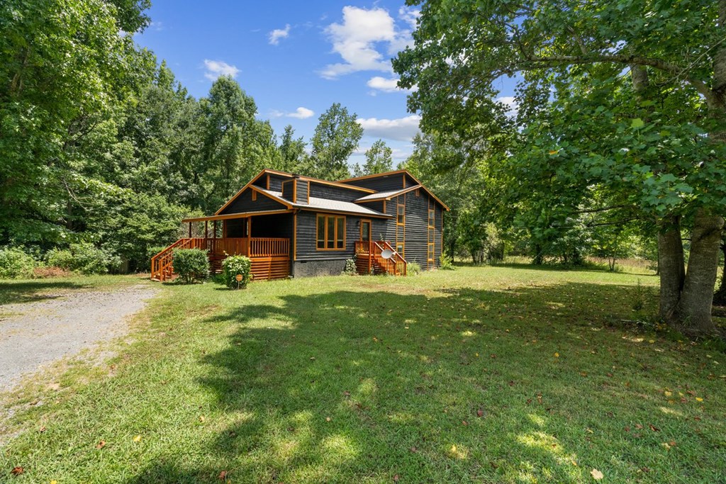 Residential in Chatsworth 3