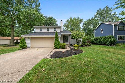 1099 Westfield Cir, Painesville, OH, 44077-5268 | Card Image