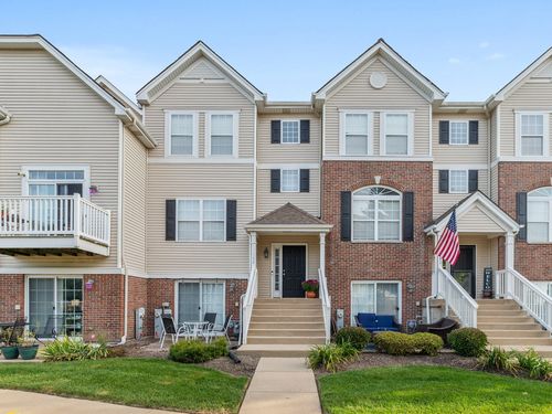 142 Lakeshore Dr, Oswego, IL, 60543-5114 | Card Image