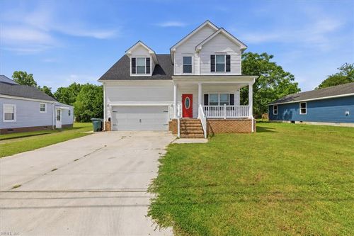 623 Greenlawn Ave, Hampton, VA, 23661-2211 | Card Image