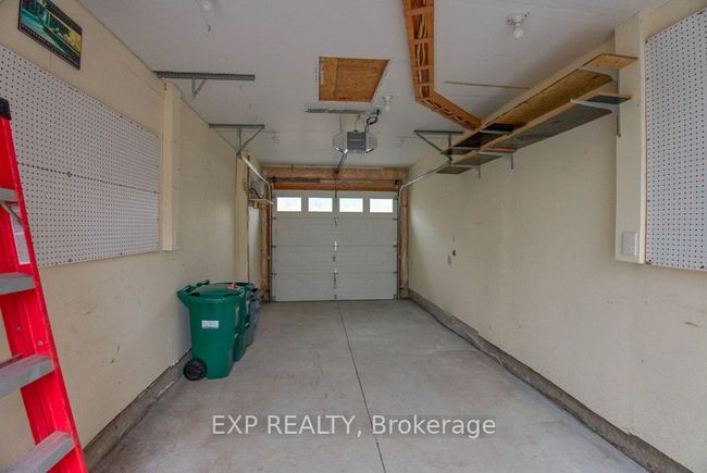 42 Fair Oaks Cres, House attached with 3 bedrooms, 2 bathrooms and 2 parking in Nepean ON | Image 41