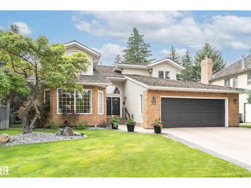 32 W Point Wynd Nw, Edmonton, AB, T5T5N5 | Card Image