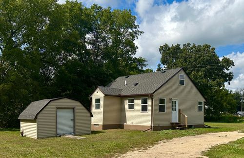 1706 31st St Sw, Austin, MN, 55912-6107 | Card Image