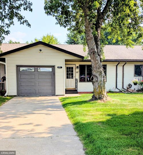 111 6th Ave S, Long Prairie, MN, 56347-1658 | Card Image