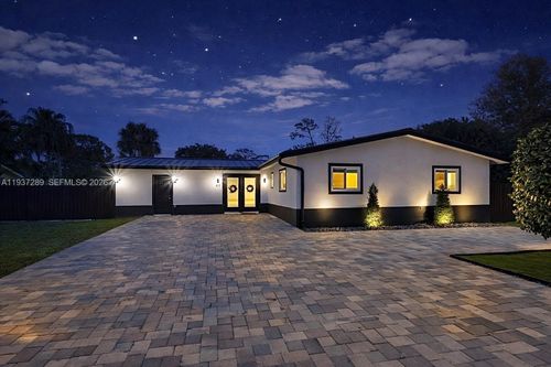 45 Akron Rd, Lake Worth, FL, 33467-3801 | Card Image