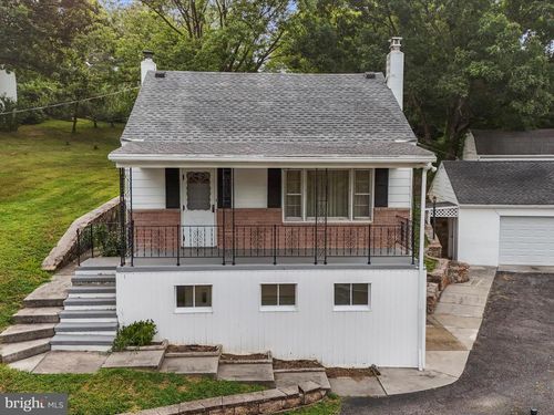 41 Franklin St, Berkeley Springs, WV, 25411-3430 | Card Image