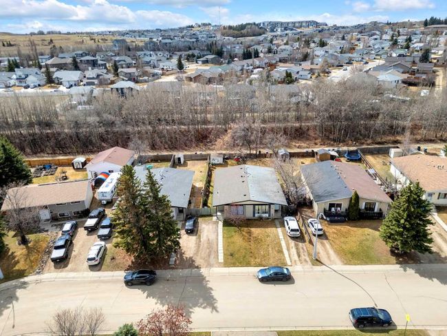 28 45 Street Crescent, Home with 4 bedrooms, 2 bathrooms and 2 parking in Sylvan Lake AB | Image 28