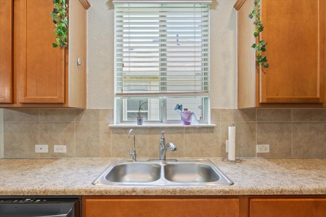 2025 Cliffbrake Way, House other with 3 bedrooms, 2 bathrooms and 2 parking in Georgetown TX | Image 15