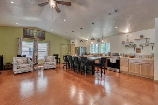 1529 Cedar View Ln, Home with 1 bedrooms, 2 bathrooms and 2 parking in Hiawassee GA | Image 17