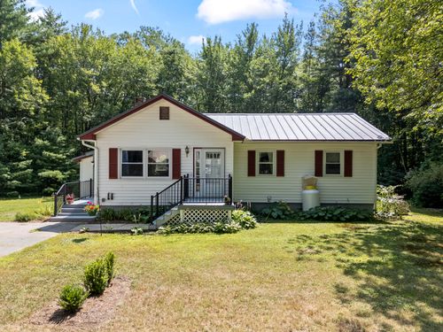 35 Farrington Road, Gorham, ME, 04038 | Card Image