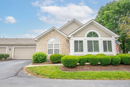 30 Edinburgh Village Dr, Washingtn Twp, OH, 45458-4168 | Card Image