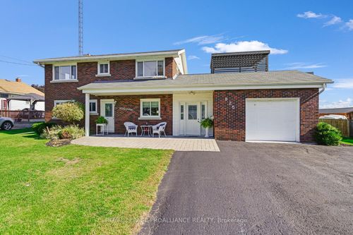 825 Joseph St, Cardinal, ON, K0E1E0 | Card Image