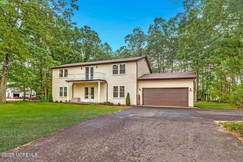 718 E Veterans Hwy, Jackson, NJ, 08527-5126 | Card Image